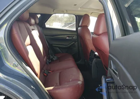 2024 Mazda Cx-30 2.5 S Carbon Edition z USA, uszkodzony, nr VIN 3MVDMBCM8RM611922